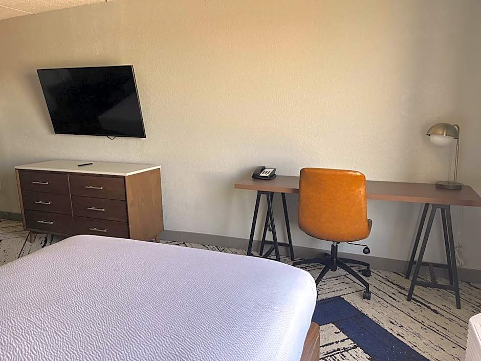 Sky Point Hotel & Suites - Atlanta Airport
