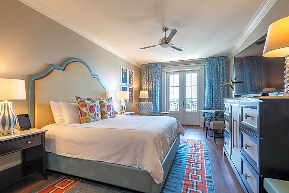 Photo 1 of 8 of Standard King Room