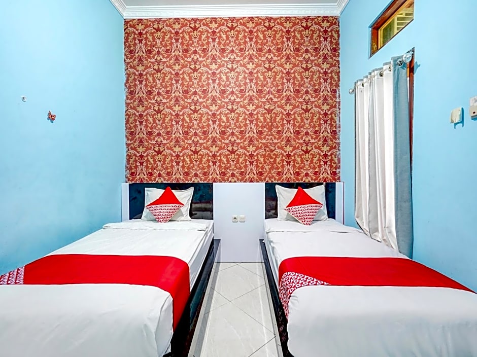 OYO 3710 Izzi Hotel