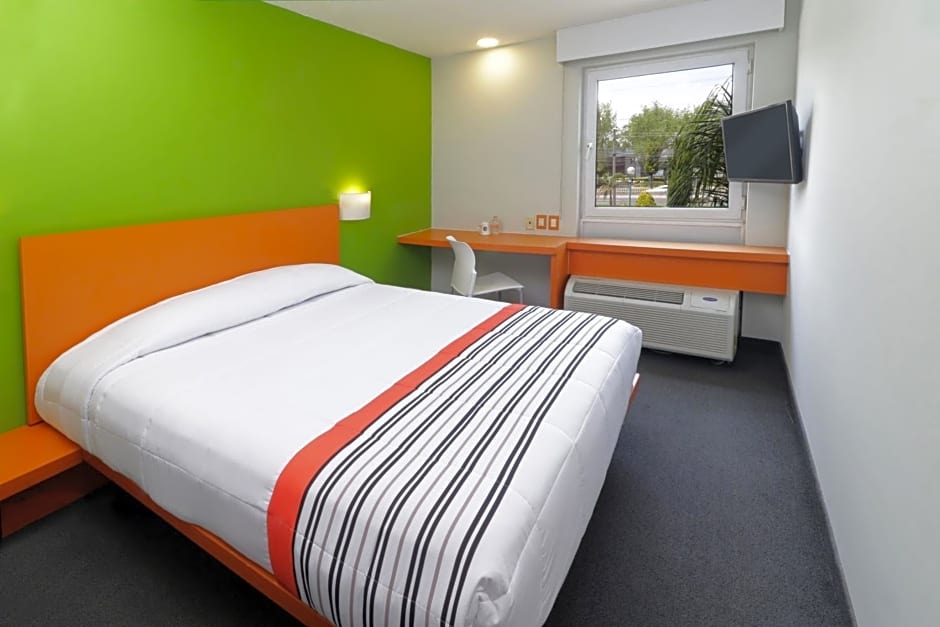City Express Junior by Marriott Toluca Aeropuerto