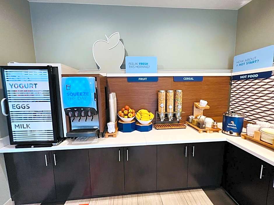 Holiday Inn Express Salinas By IHG