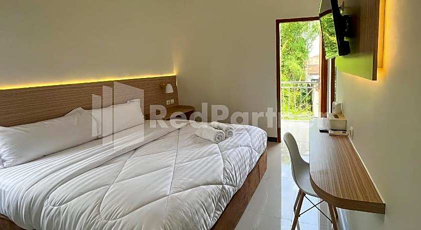 JENGGO Riverside RedPartners Kampung Inggris Pare