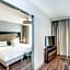 Aparthotel Adagio Leicester