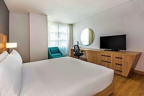 Standard King City View