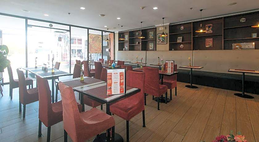 RedDoorz Plus near Bamboo Organ Las Piñas