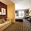 Comfort Inn & Suites St. Paul Northeast
