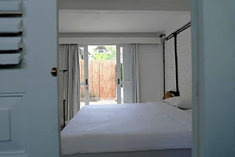 One-Bedroom Bungalow