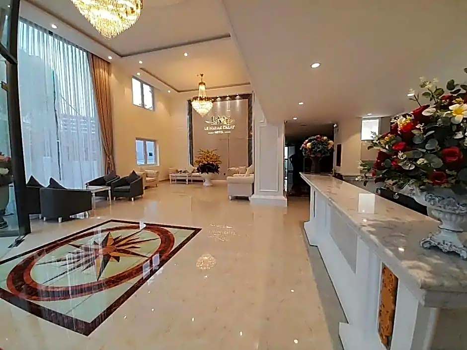 Nature Hotel - Pham Hong Thai