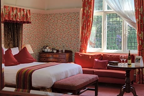 1 Double Bed, Period Room, Limited Access, Main House, Free High Speed Internet, Non-Smoking