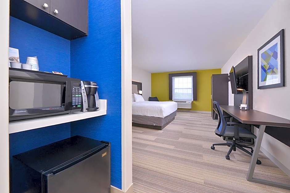 Holiday Inn Express Mystic By IHG