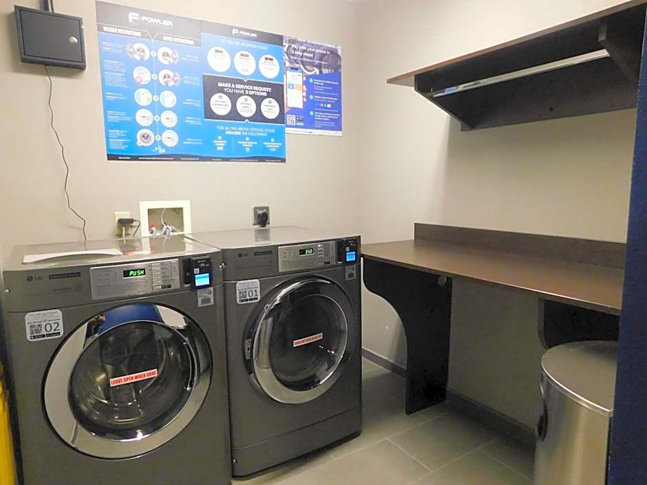 Microtel Inn & Suites - Triadelphia