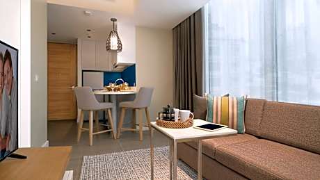 One Bedroom Premier
