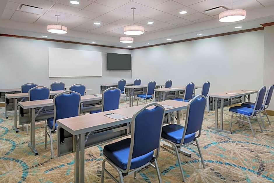 Homewood Suites By Hilton Cleveland / Beachwood