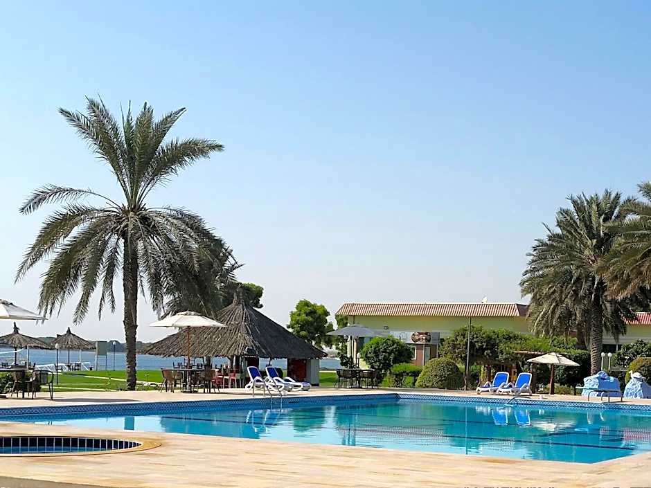 Flamingo Beach Hotel