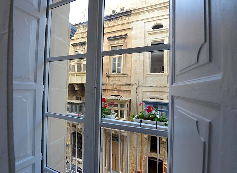 Paulos Valletta