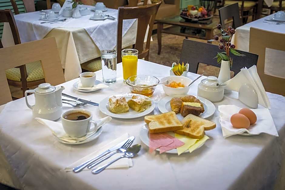 City Hotel Apollonion