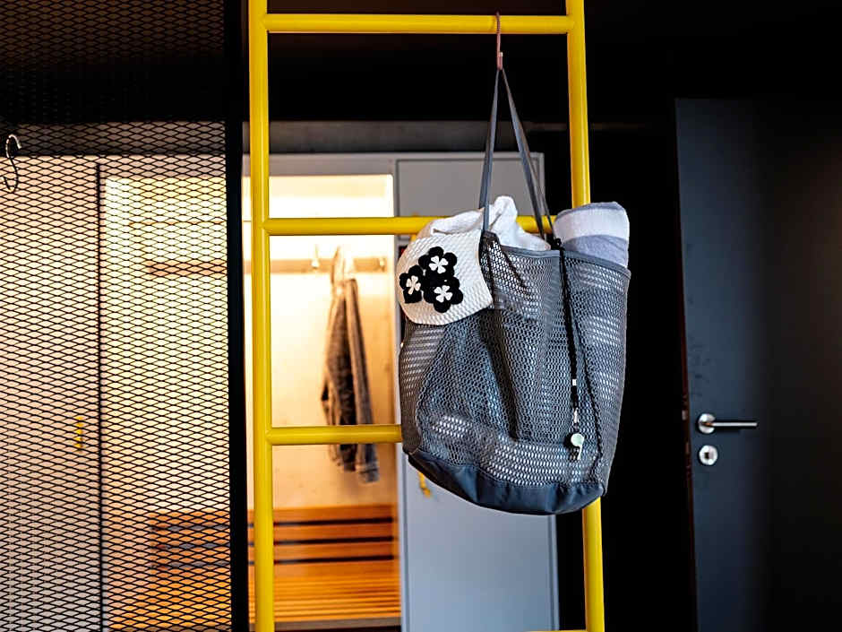 Urban Nature Bad Gastein - Badeschloss