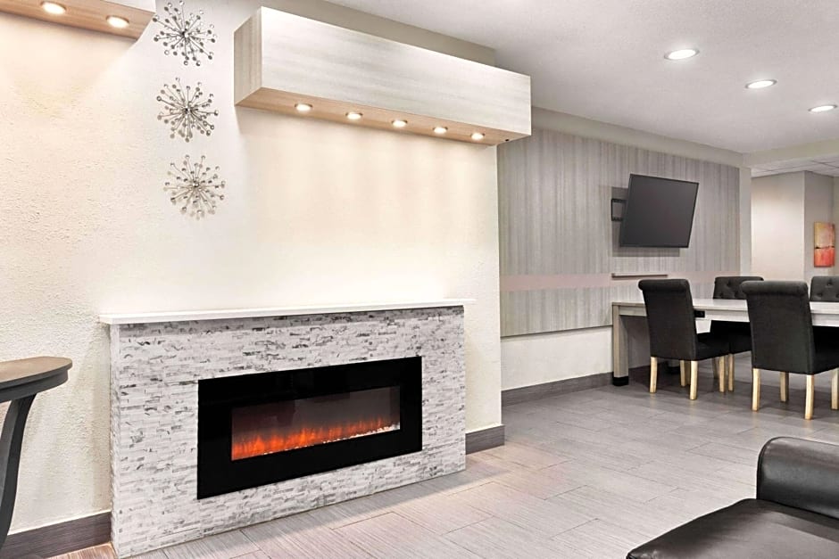 Microtel Inn & Suites By Wyndham Florence/Cincinnati Airport