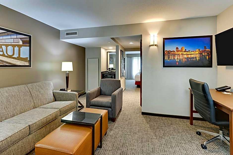 Drury Plaza Hotel St. Paul Downtown