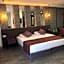 karikatur bi hotel