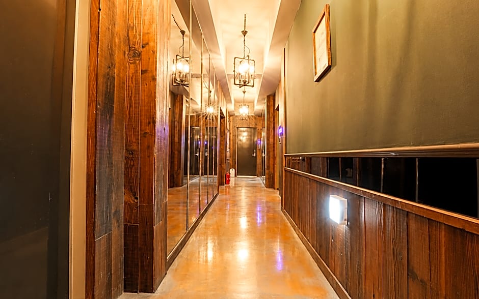 February Hotel SeongSeo