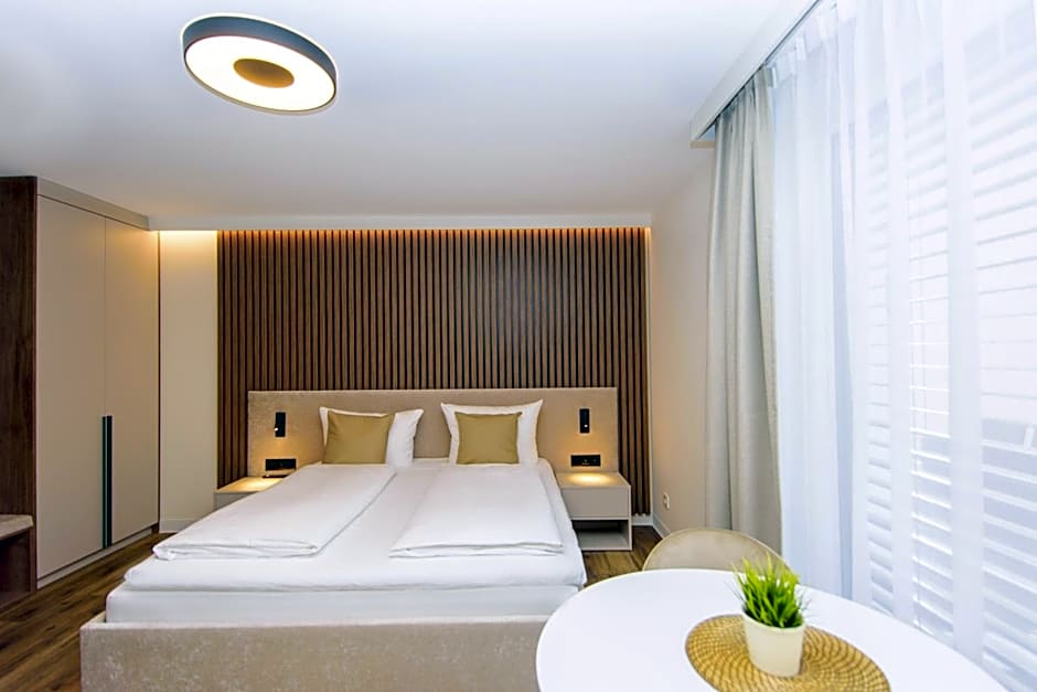 Hotel TwentyFour Living