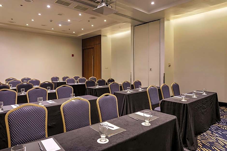 Courtyard by Marriott Panama Multiplaza Mall