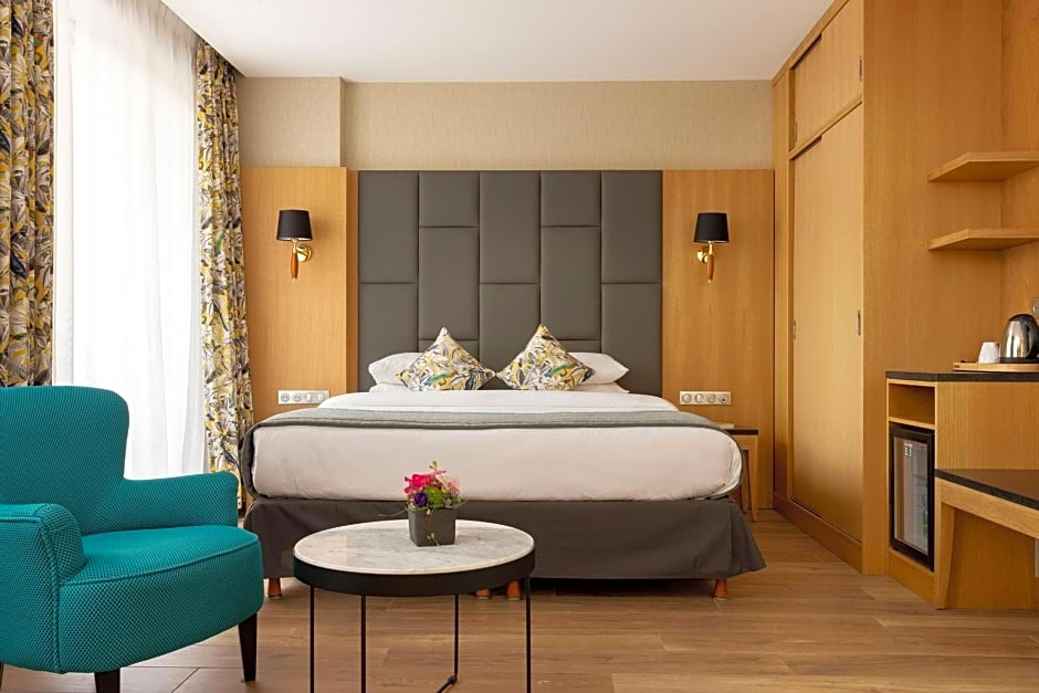 Hotel Bristol