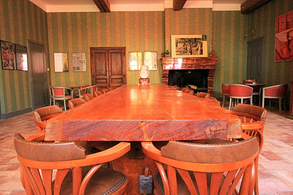 Logis Hotel - Restaurant La Marbrerie