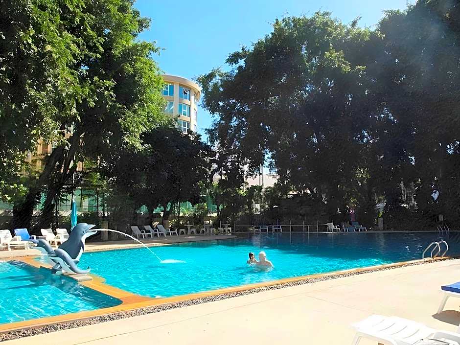 Royal Palace Hotel