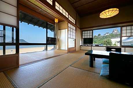 Japanese-Style Room with Shared Bathroom