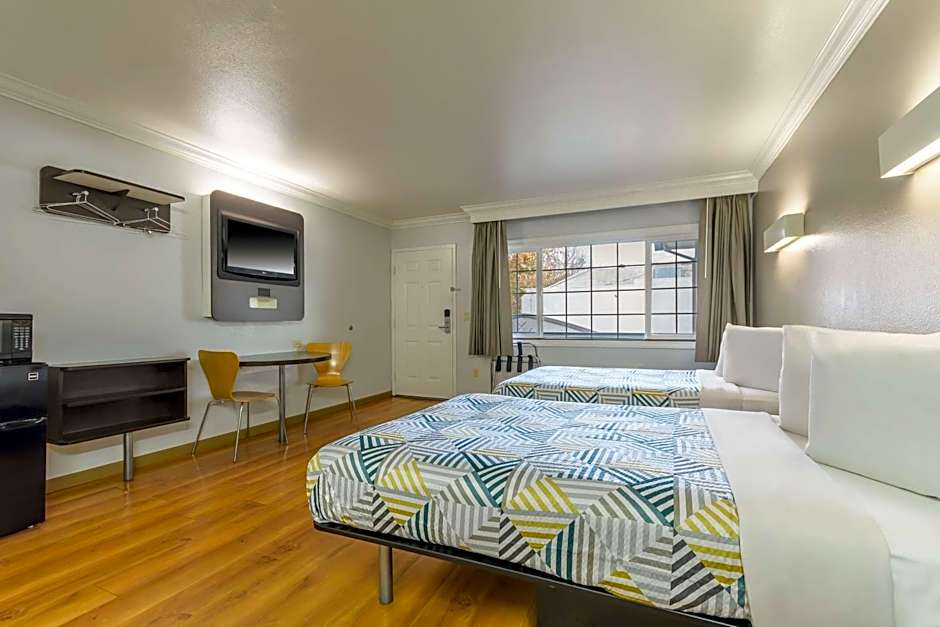 Motel 6-San Jose, CA - Convention Center