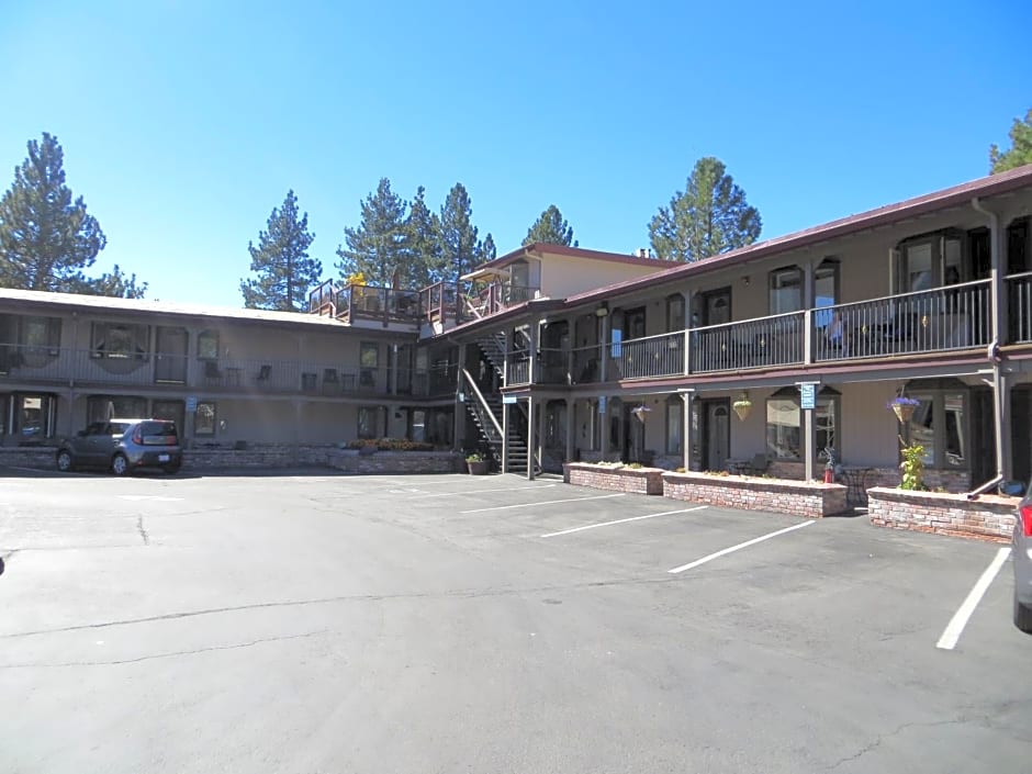 Stardust Lodge