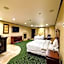 OYO Pinewood Inn & Suites Silsbee