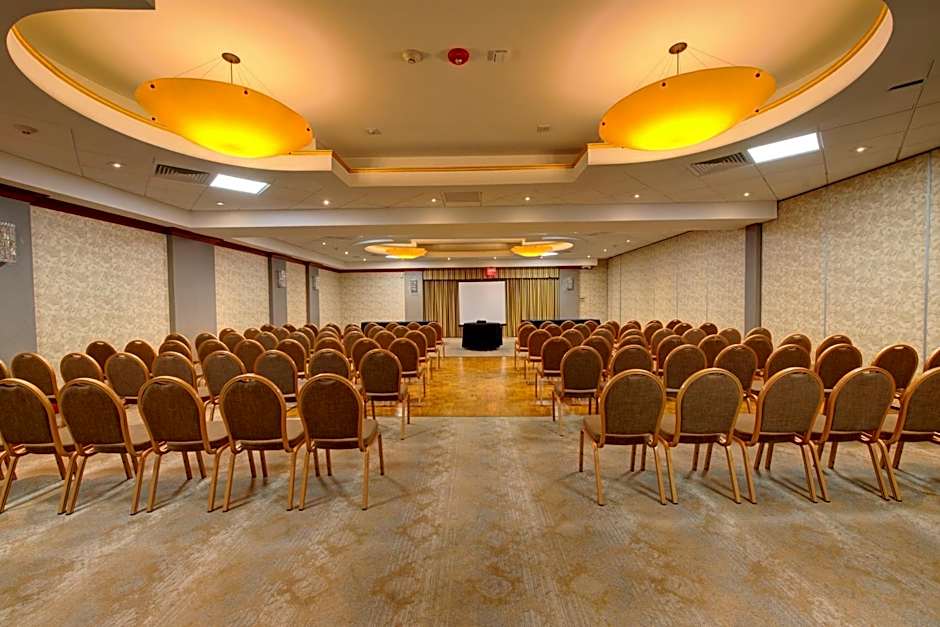 Holiday Inn Plainview-Long Island By IHG