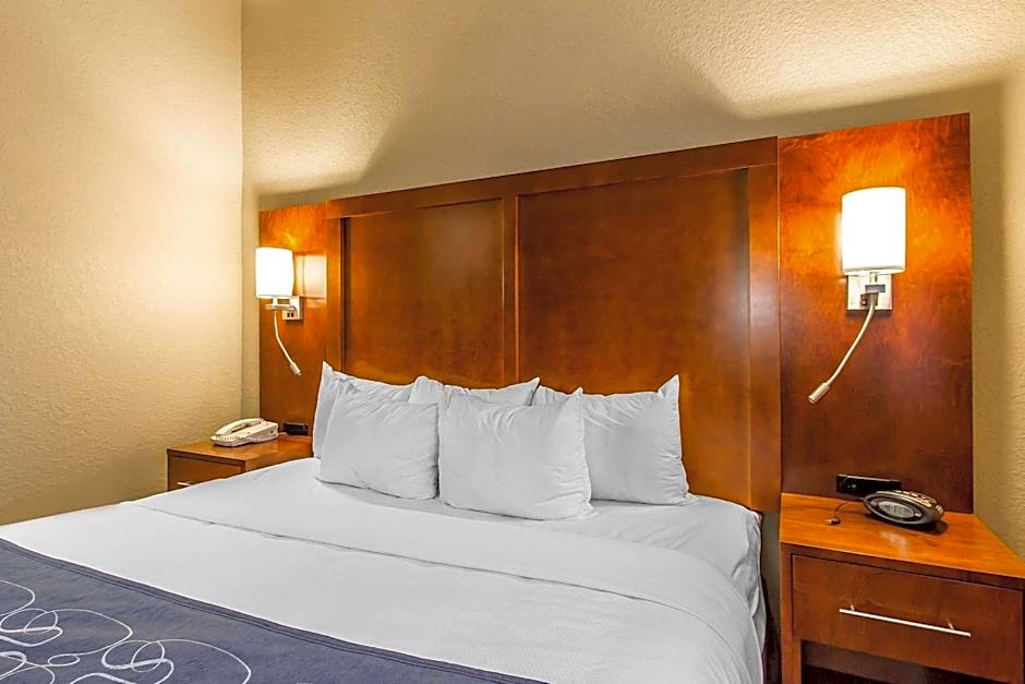 Comfort Suites Mattoon East