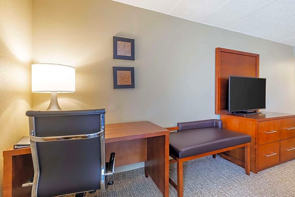 Comfort Inn & Suites Aberdeen
