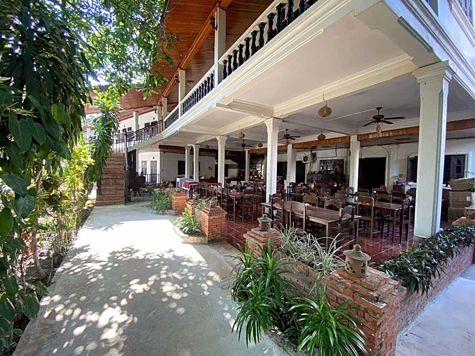 Vangsavath Hotel