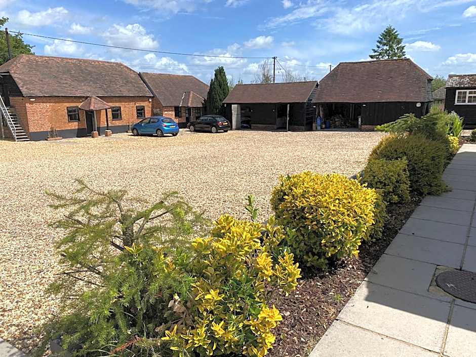 George & Dragon Country Pub & Hotel Wolverton Townsend