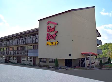 Red Roof PLUS+ Pittsburgh East - Monroeville