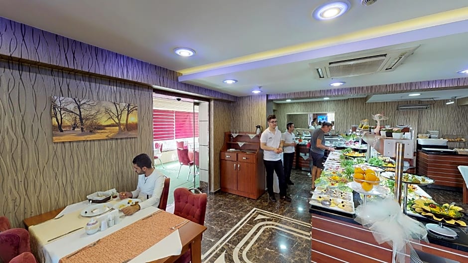 Green Prusa Hotel
