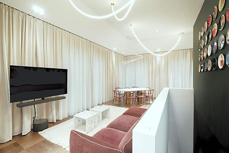 The Garden Suites by Suite030