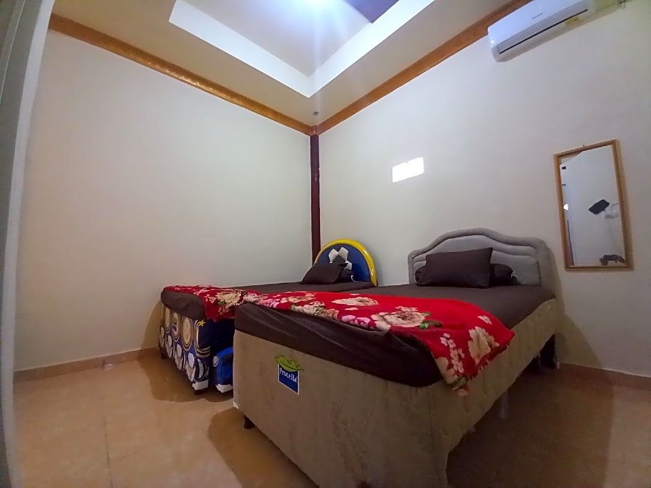 OYO 90731 E-kreasi Home