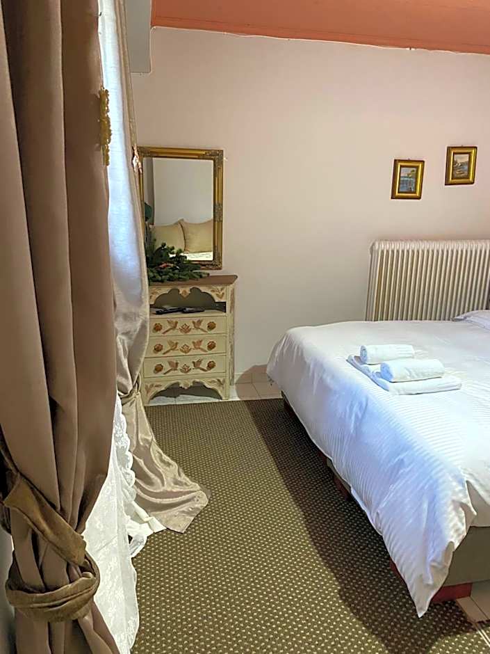 Shamrock Elati Retreats