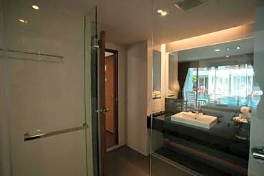 Photo 1 of 2 of Deluxe 1 Double Bed or 2 Beds