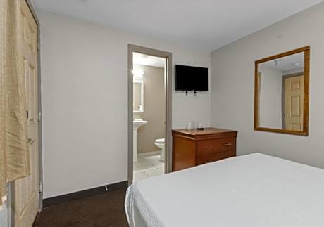 Small Double Room