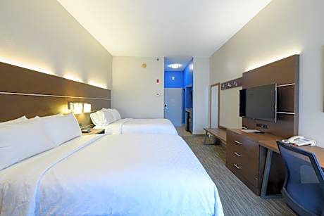 Standard Room with Two Queen Beds