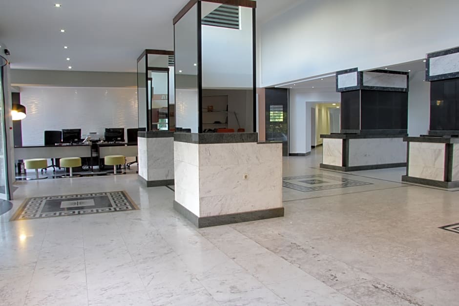 The Residence Suites - Adults Only