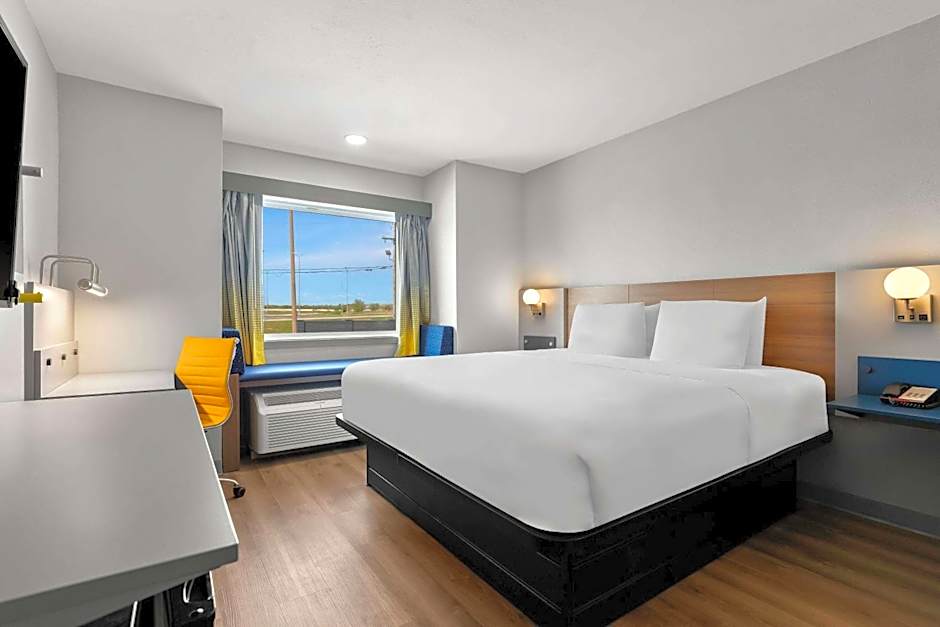 Microtel Inn & Suites By Wyndham Tulsa East