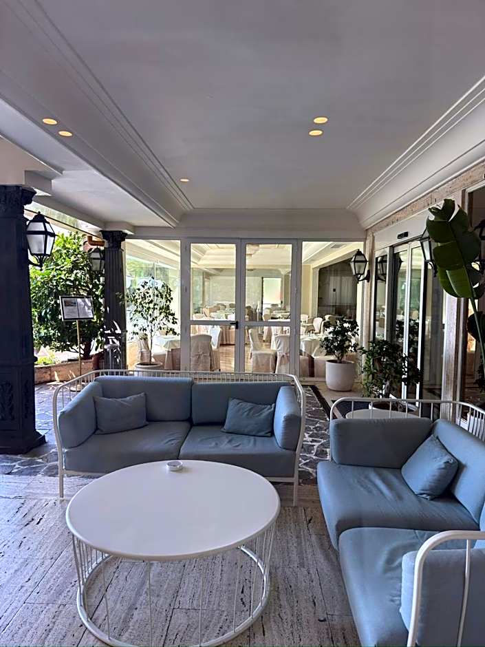 Hellenia Yachting Hotel & SPA